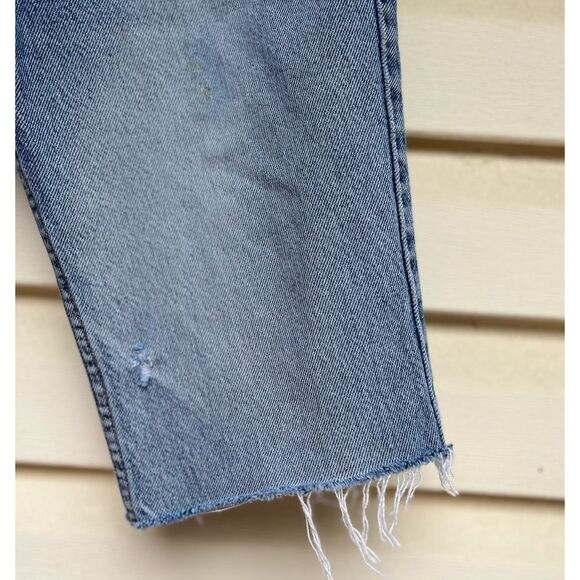 Levi’s blue long shorts, distressed, side blue streak, zip fly closure,W29L34 - Picture 5 of 12